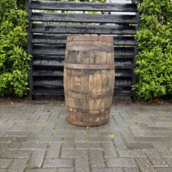 Eikenhouten regenton 125 L old look